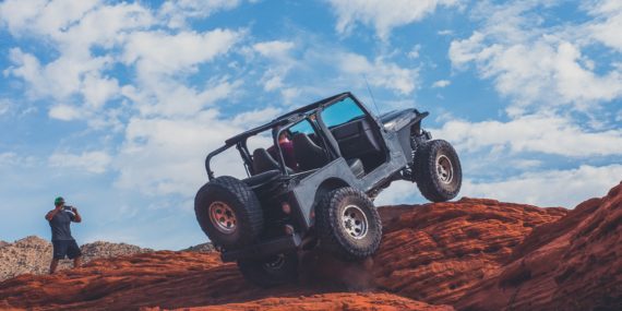 How To Drive Off-Road In The UAE?